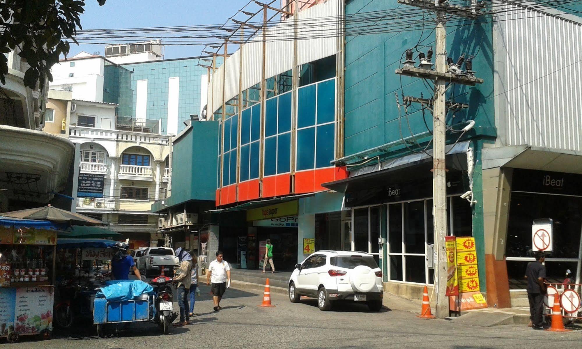 Baan Dok Mai Apartment Pattaya Exterior photo